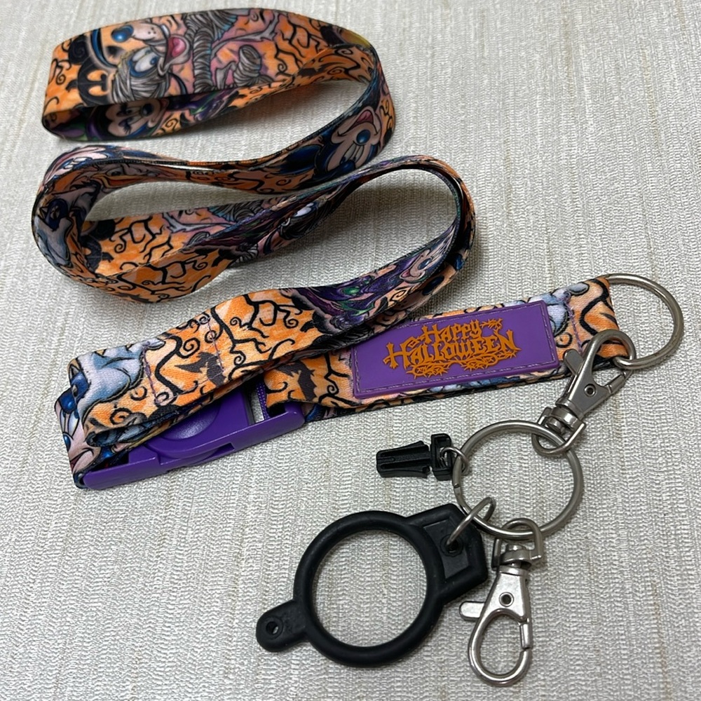 2011 RARE Disney Parks Happy Halloween Lanyard Mickey & Donald Retired Pin Trade